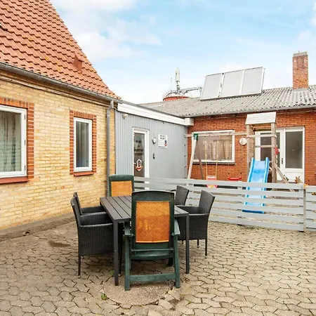 6 Person In Hojer-by Traum * Højer